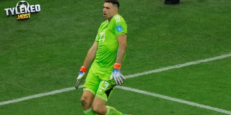 Martinez và vết đen kỳ chuyển nhượng mùa hè 2025