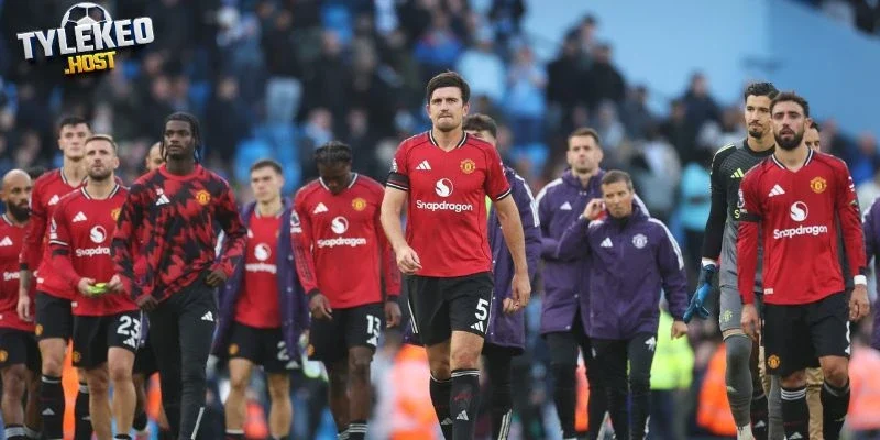 Diễn biến MU mất 8 cầu thủ vẫn giữ chặt trụ cột