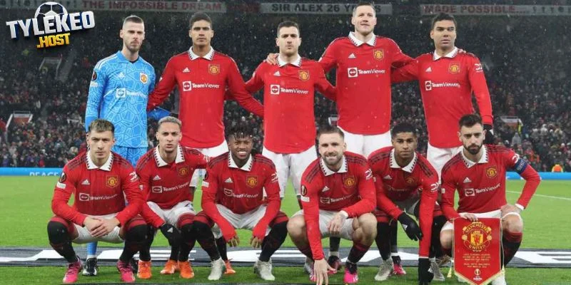 Tin tức MU săn tiền vệ 19 tuổi tỏa sáng C1